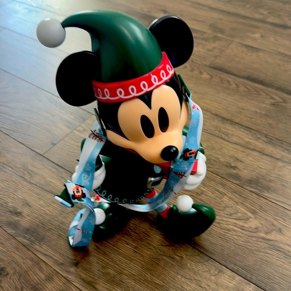 DISNEY PARKS 2024 MICKEY ELF POPCORN BUCKET ~ CHRISTMAS NEW